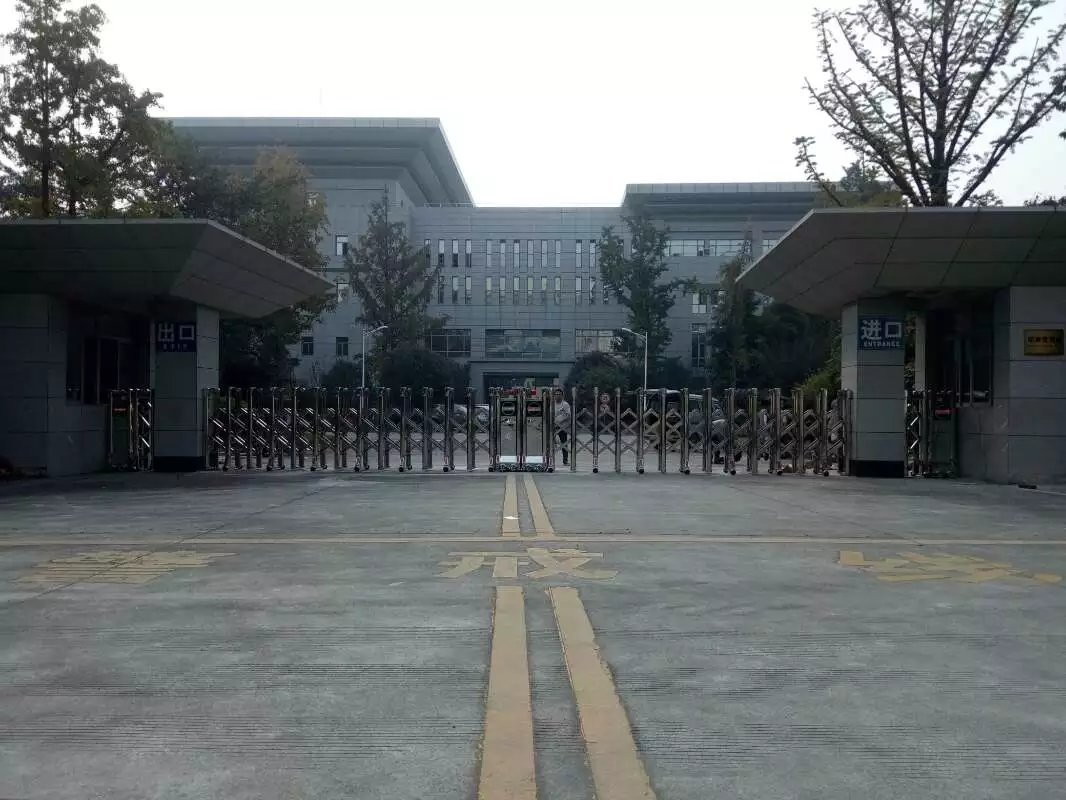 湘潭雨湖区湘潭雨湖区四川消防总队伸缩门